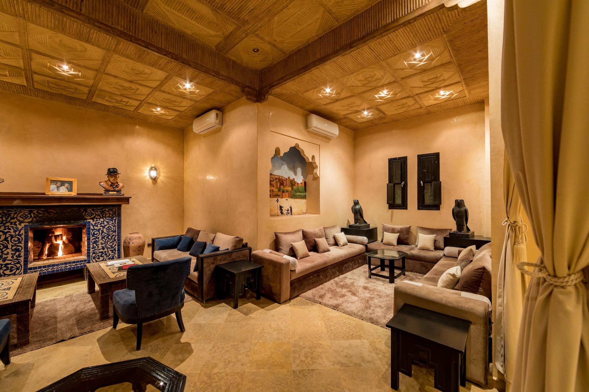 Vista Lobby Oscar Hotel by Atlas Studios