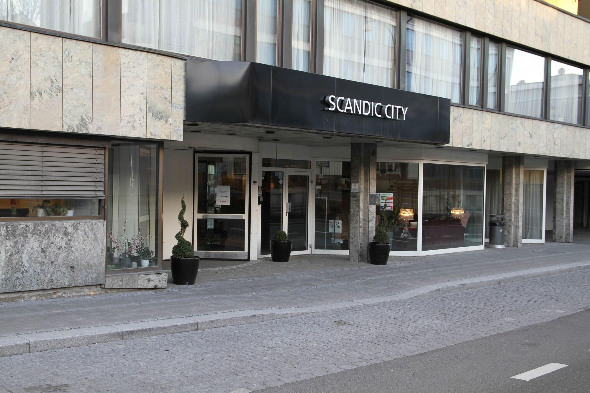 Vista Exterior Scandic City