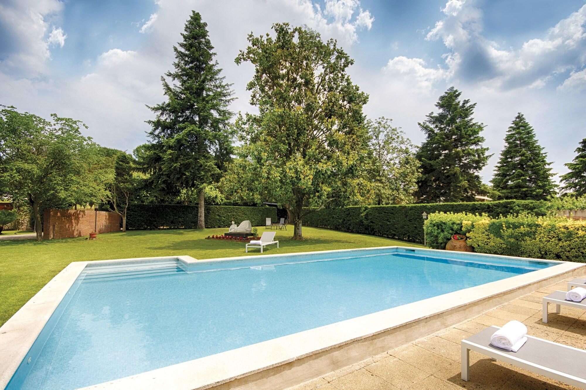 Vista Piscina EL Porxo B&B
