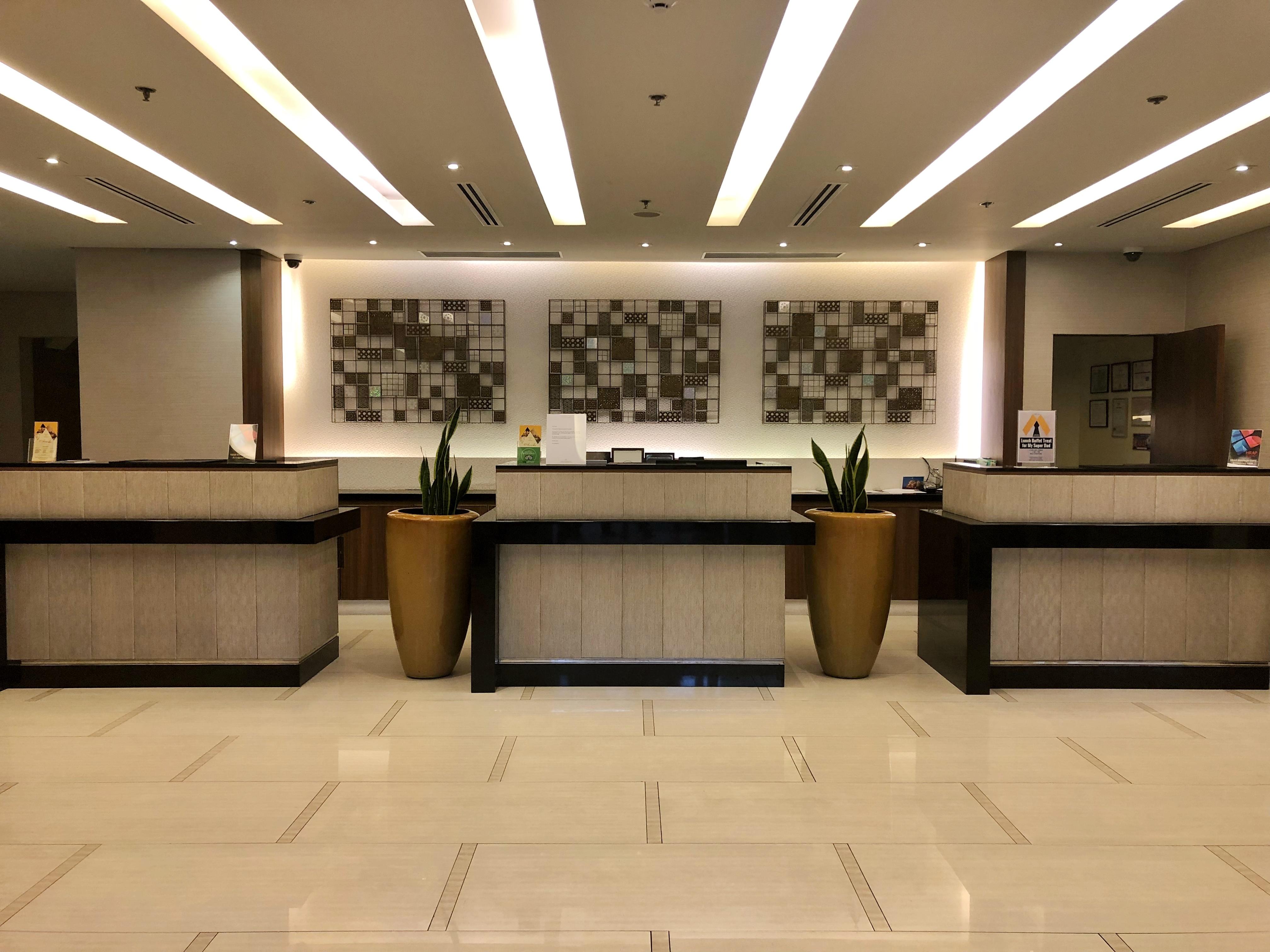 Vista Lobby Hotel Benilde Maison De La Salle