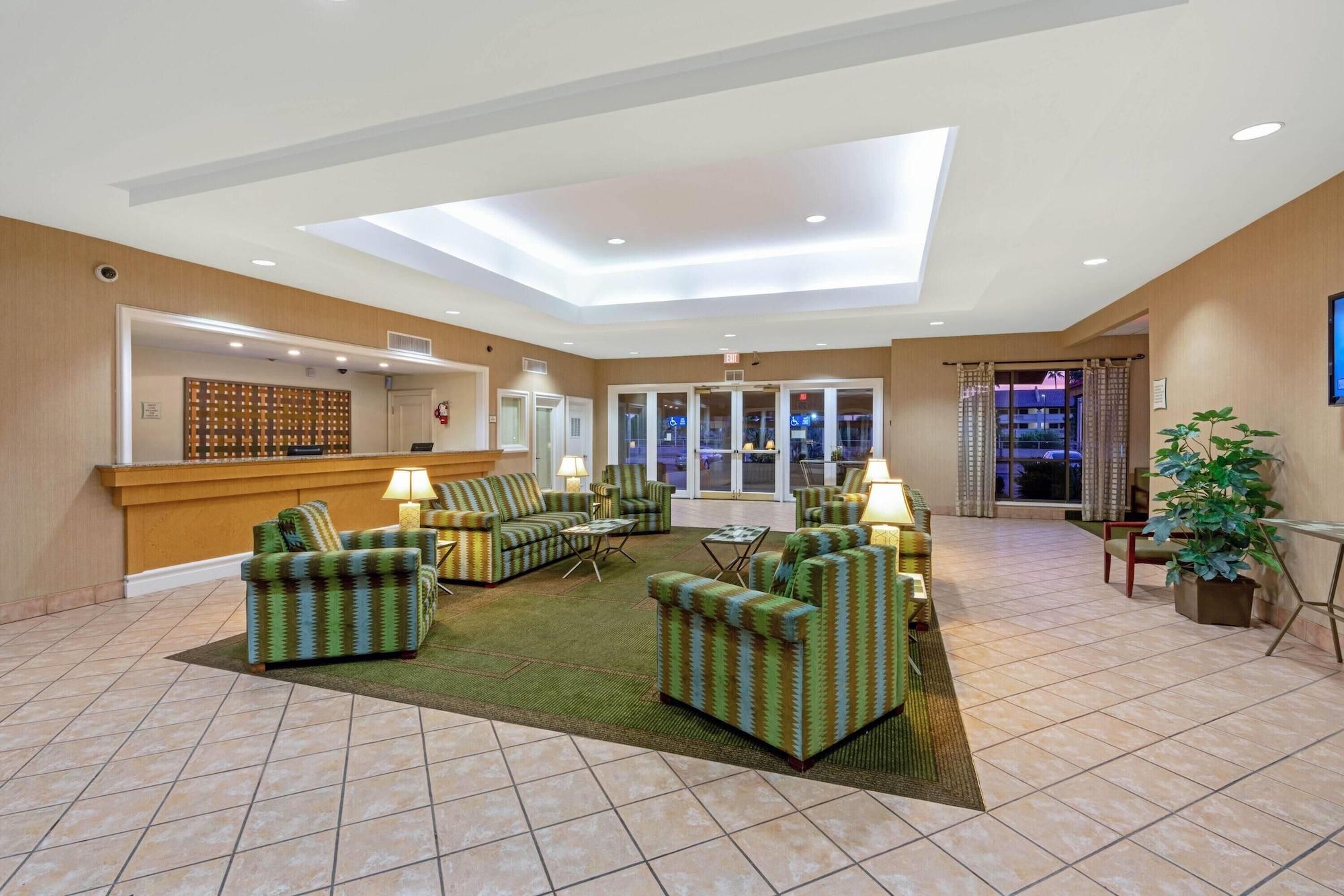 Varios Travelodge by Wyndham Phoenix North