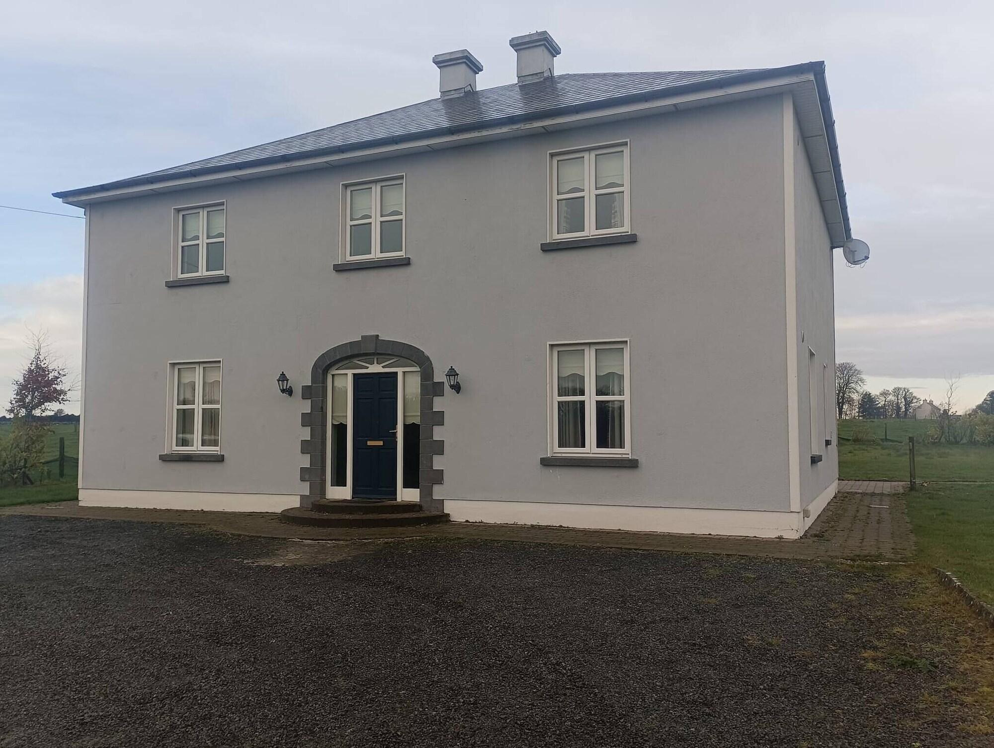 Varios Room-room 4, Williamstown, Ireland