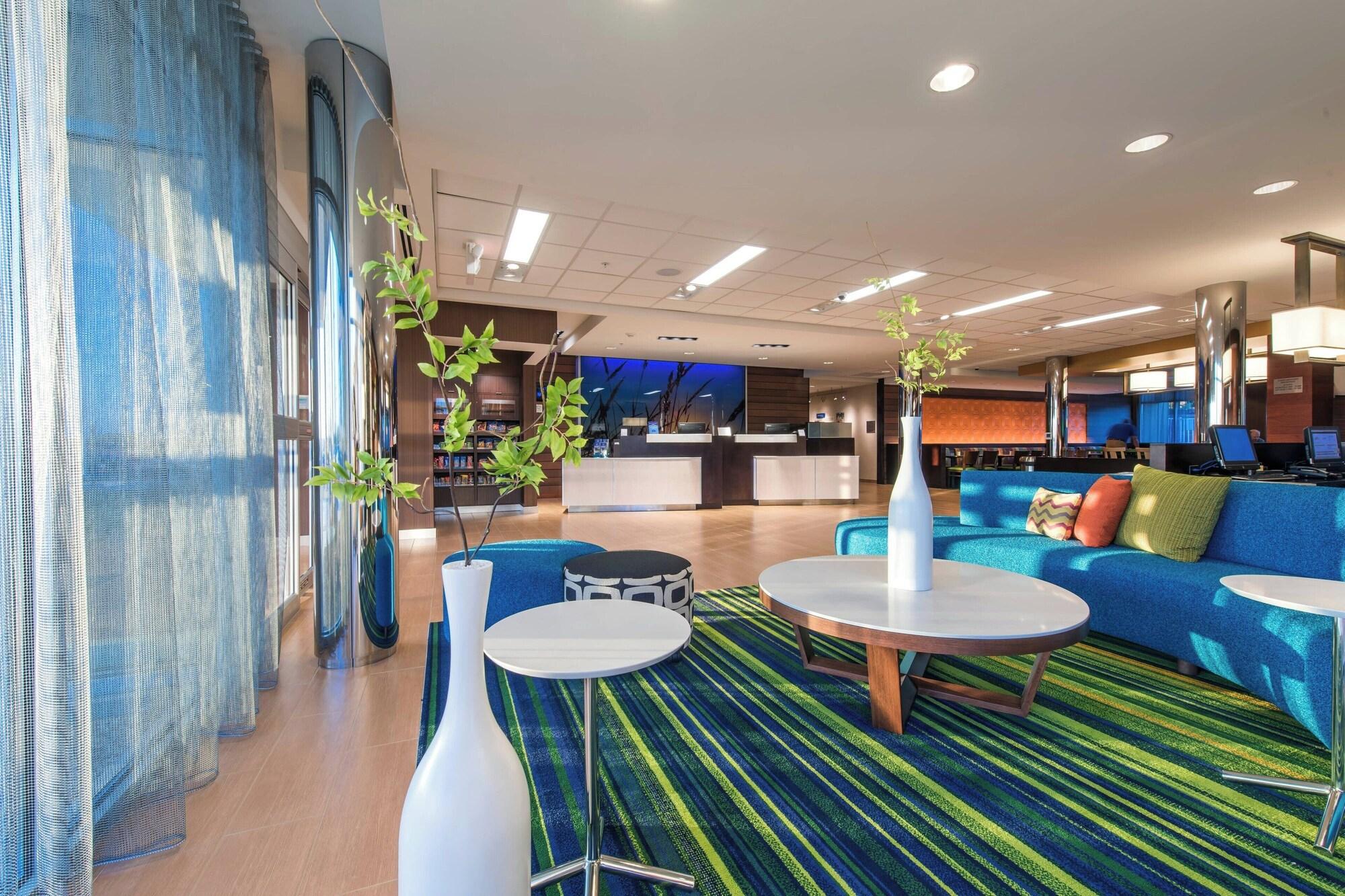 Vista Lobby Fairfield Inn & Suites Leavenworth