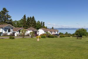 Alojamiento - Motel au Fleuve d'Argent