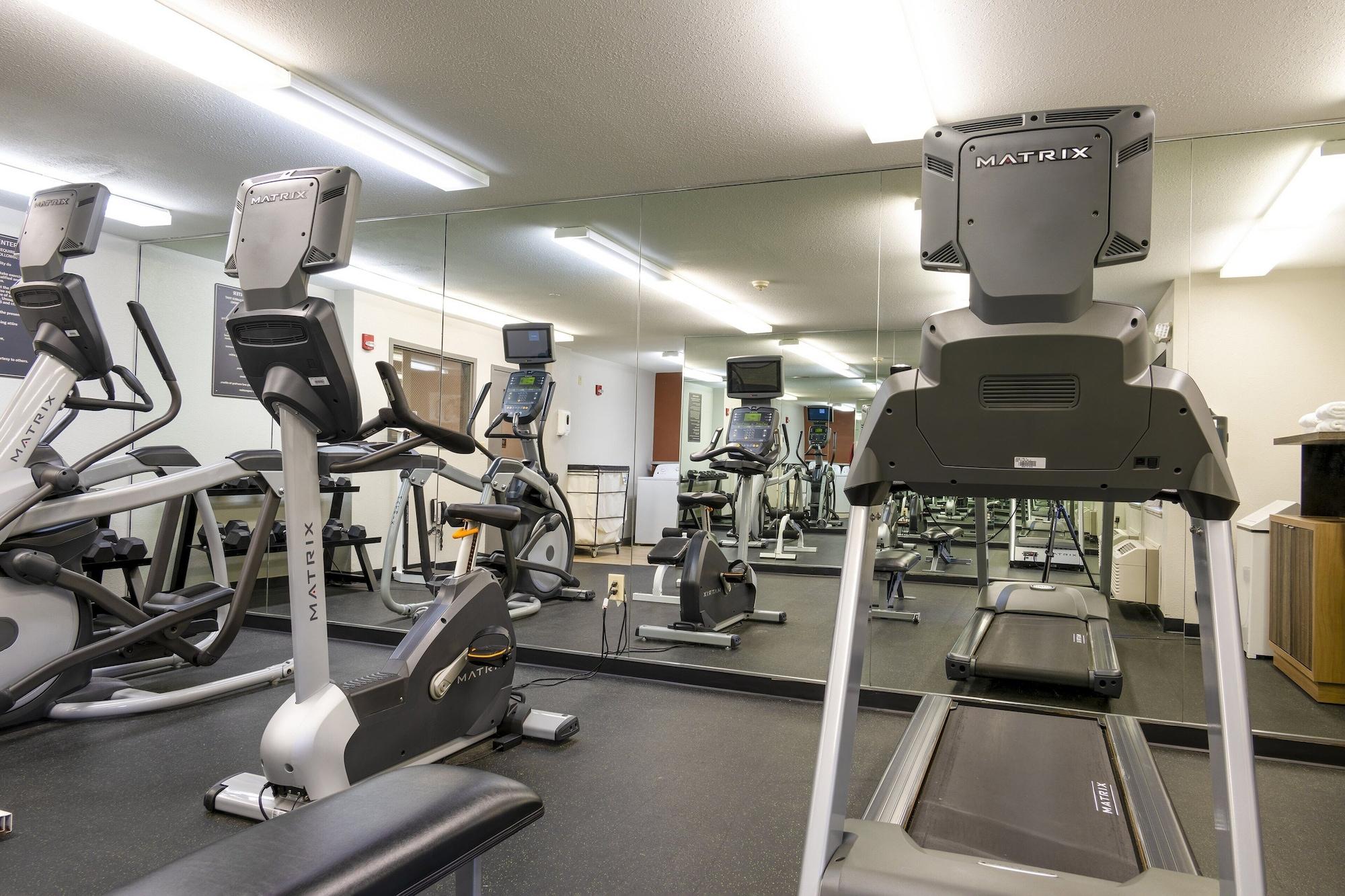 Gimnasio Candlewood Suites East Lansing by IHG