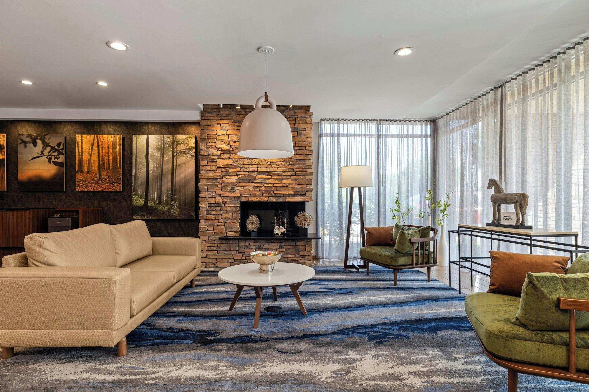 Vista Lobby Fairfield Inn & Suites by Marriott Nashville Downtown MetroCenter