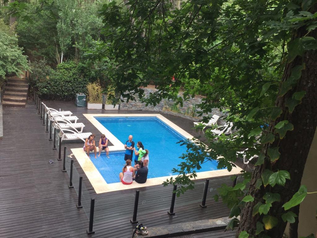Vista Piscina Sonidos del Bosque Apart Hotel