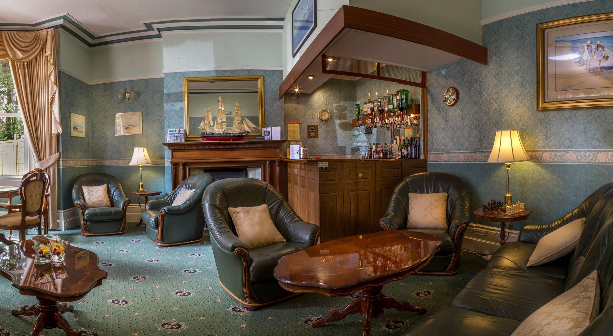 Bar/Salón Balincourt Guest House