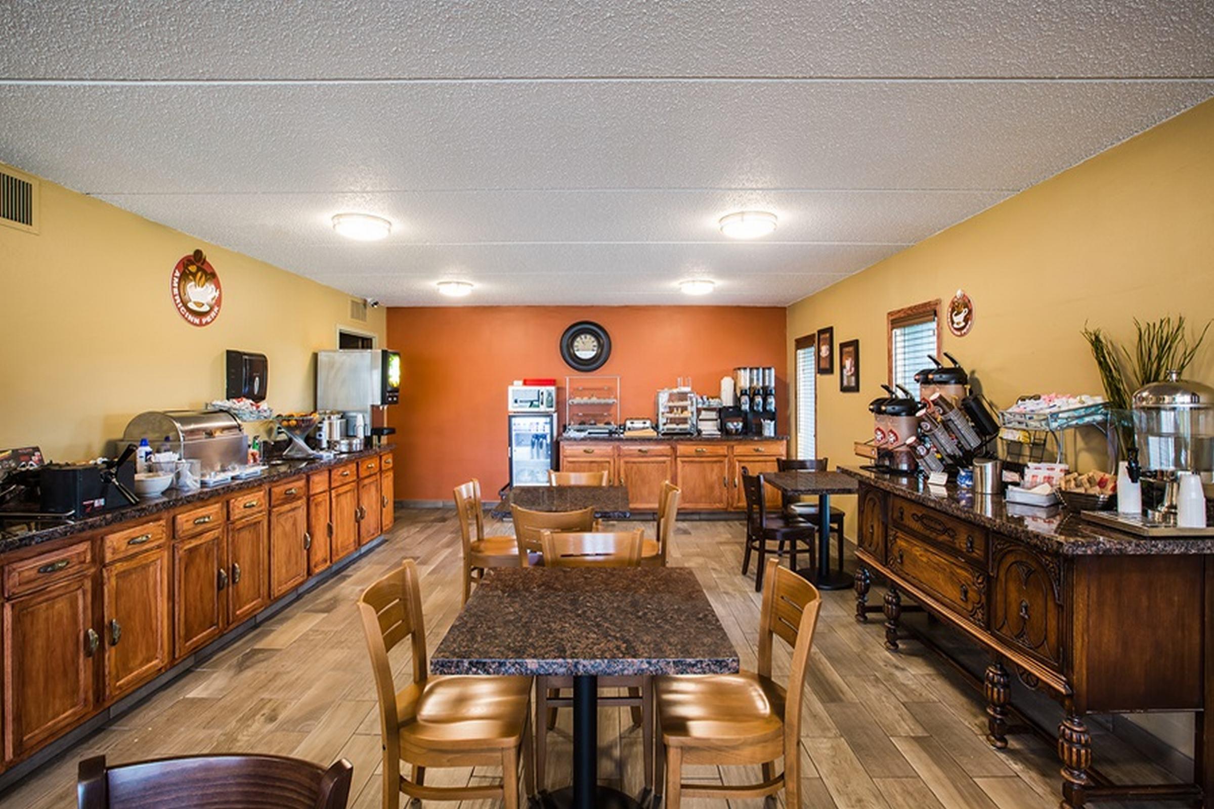 Restaurant AmericInn by Wyndham Baxter Brainerd