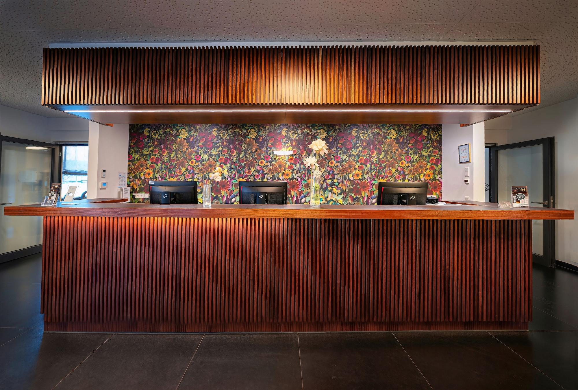 Vista Lobby Hotel Cult