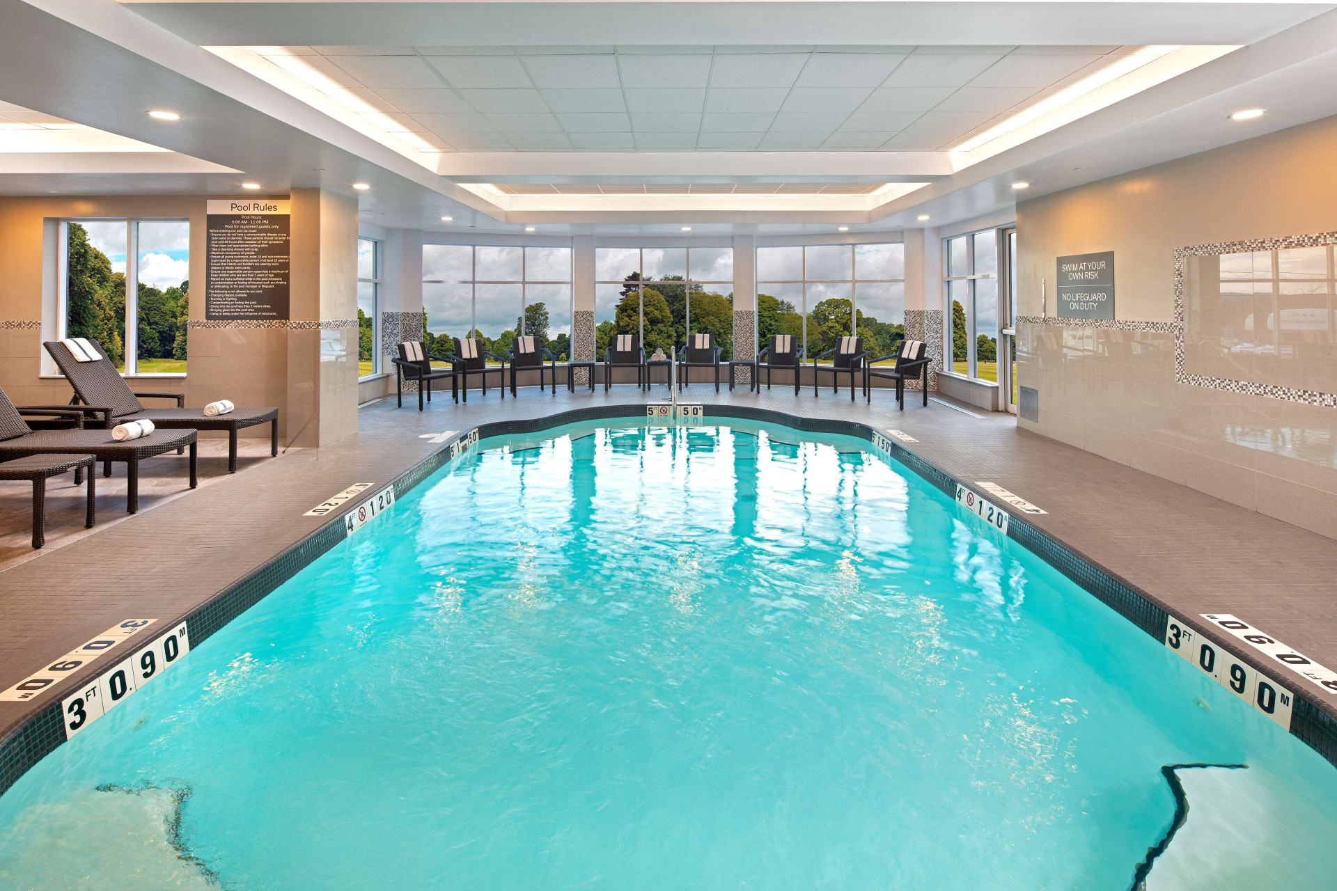 Vista Piscina Hilton Garden Inn Halifax Airport