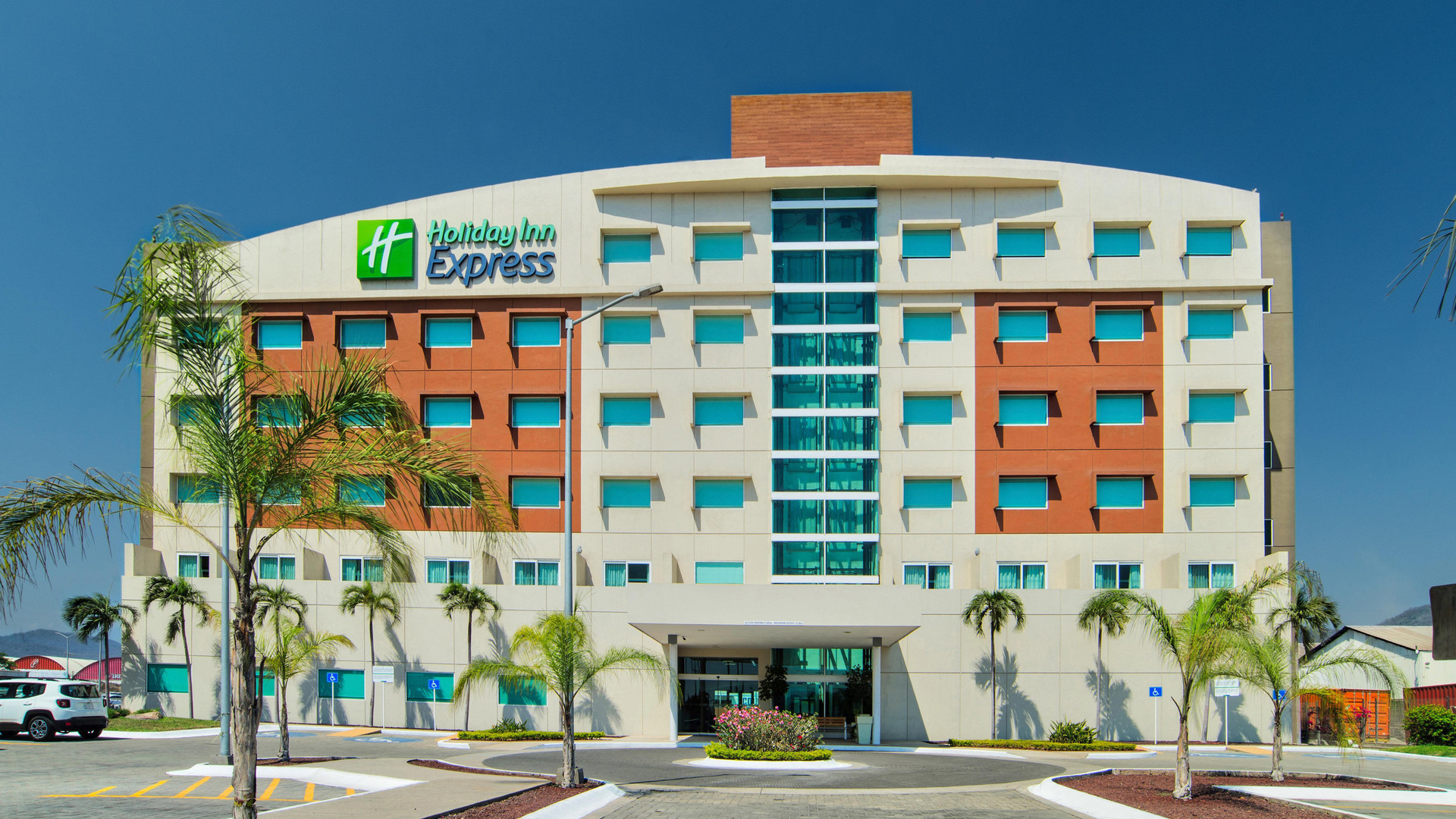 Vista Exterior Holiday Inn Express Manzanillo by IHG