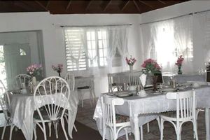 Alojamiento - Serenity Cove Resorts