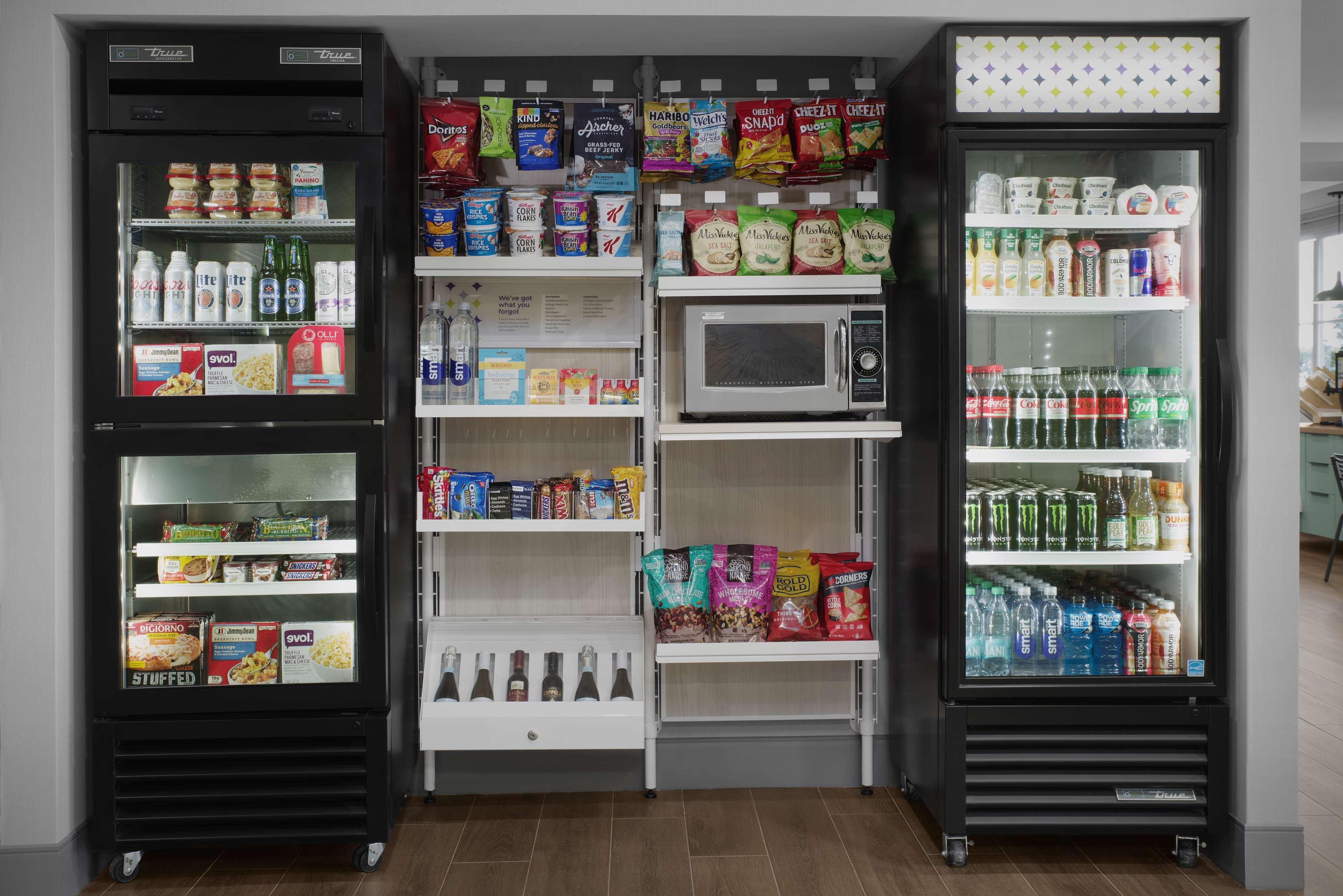 Restaurant Spark by Hilton Miami Doral