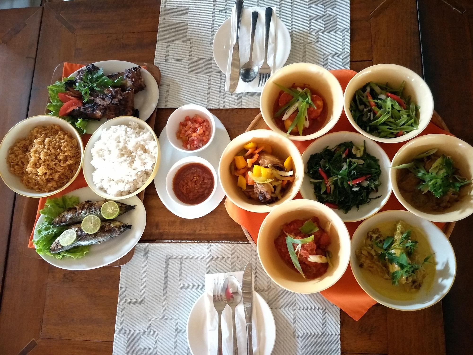 Restaurant Cocotinos Manado a Boutique Dive Resort & Spa