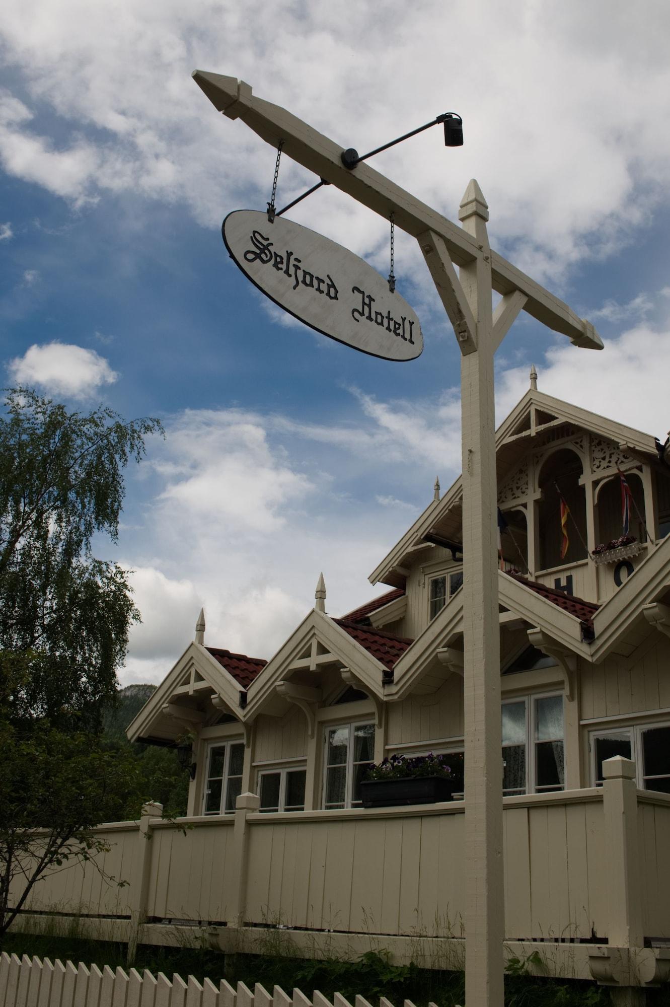 Vista Exterior Seljord Hotell - Unike Hoteller