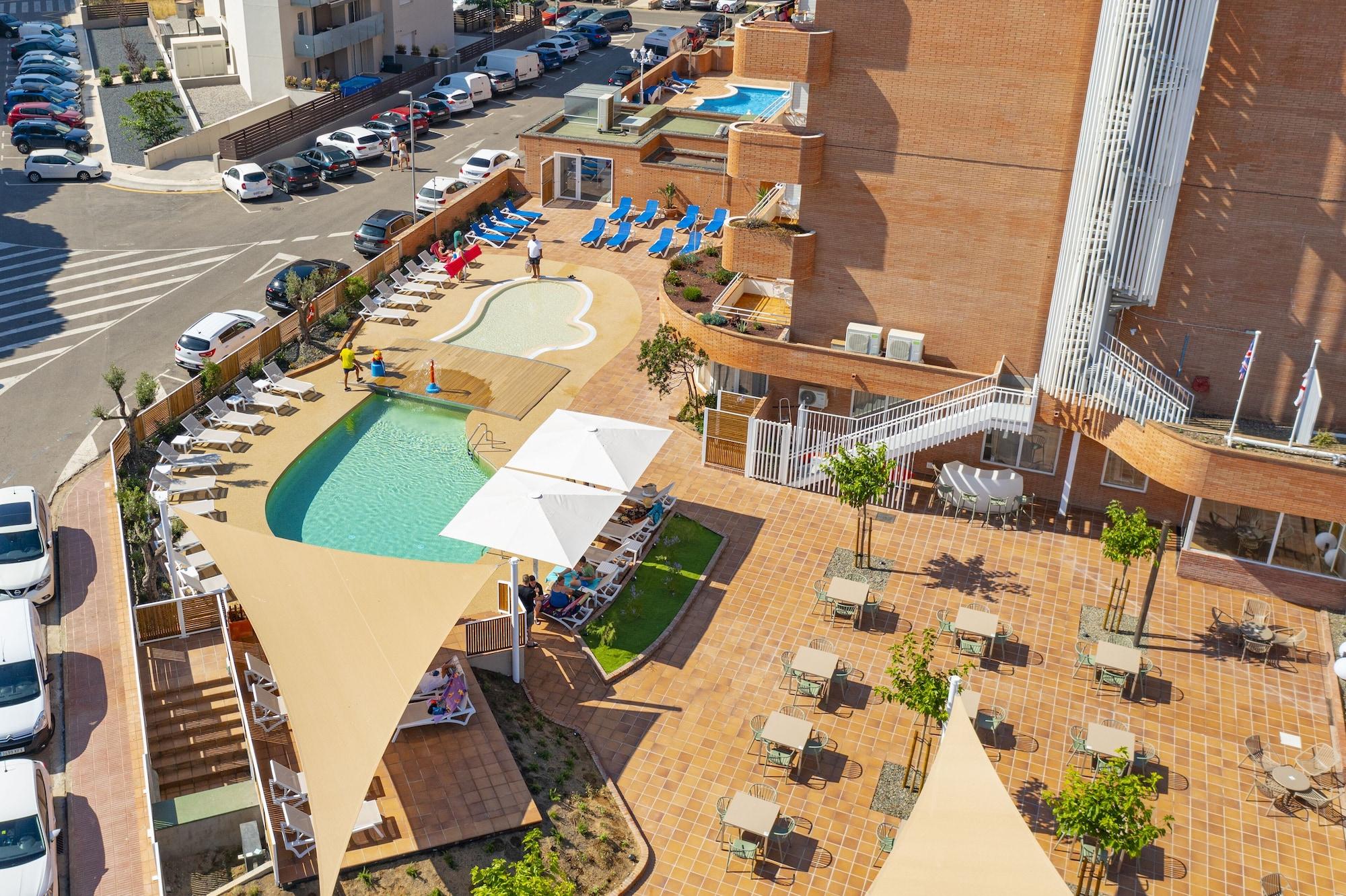 Vista Exterior Hotel Prestige Sant Marc