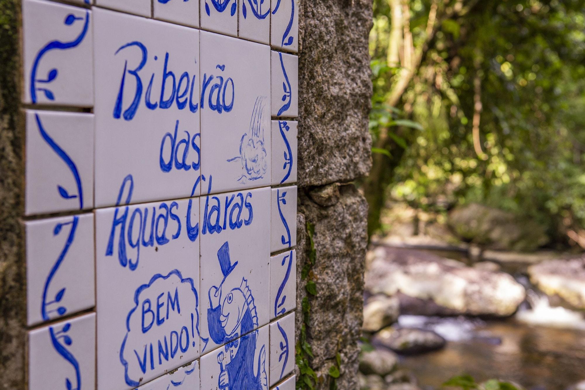 Vista Exterior Pousada Encanto das Aguas