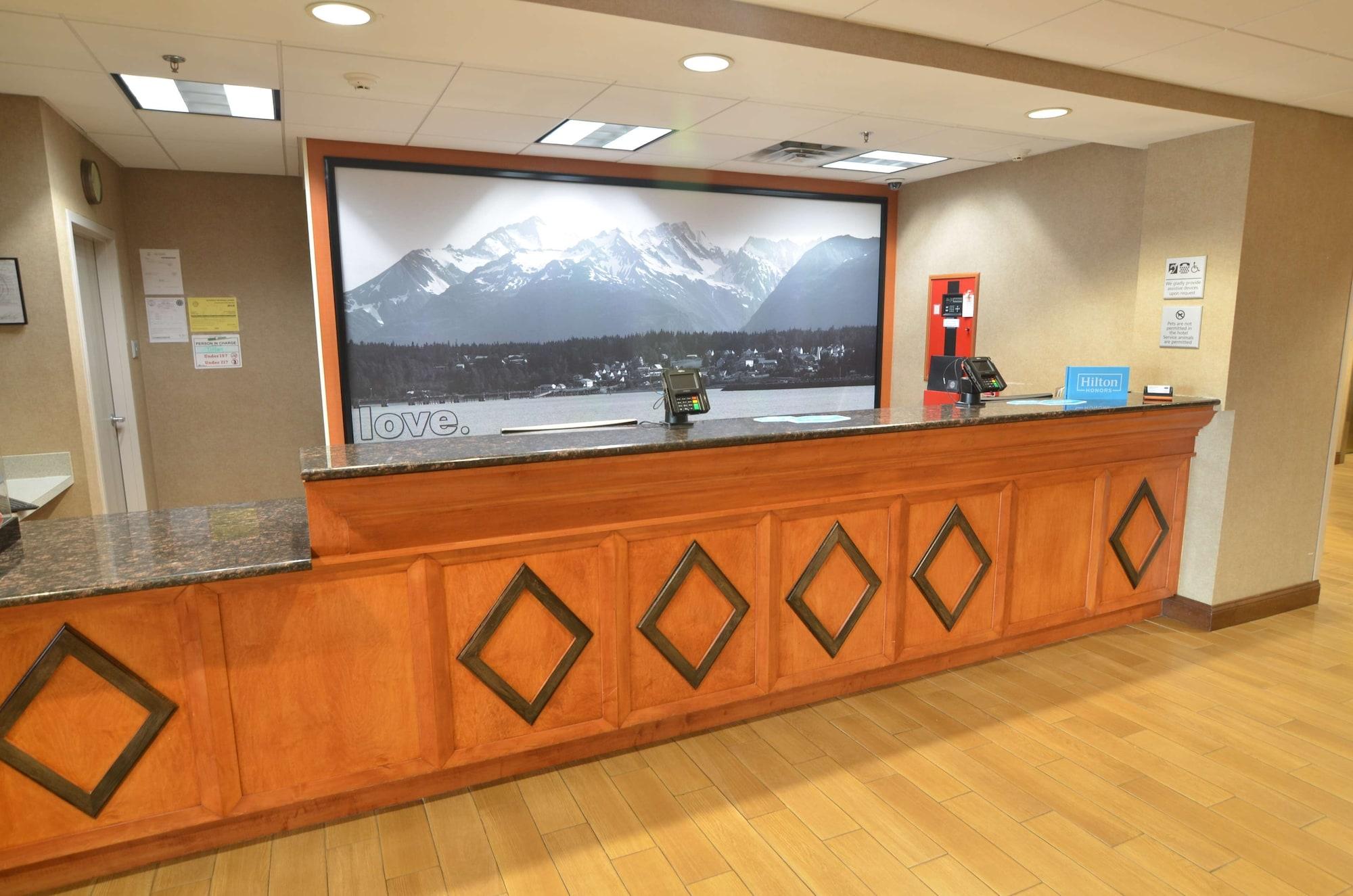Vista Lobby Hampton Inn Ft Payne