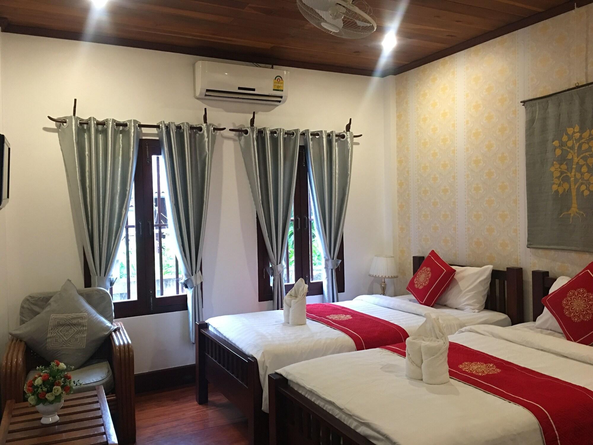 Varios Pangkham Lodge