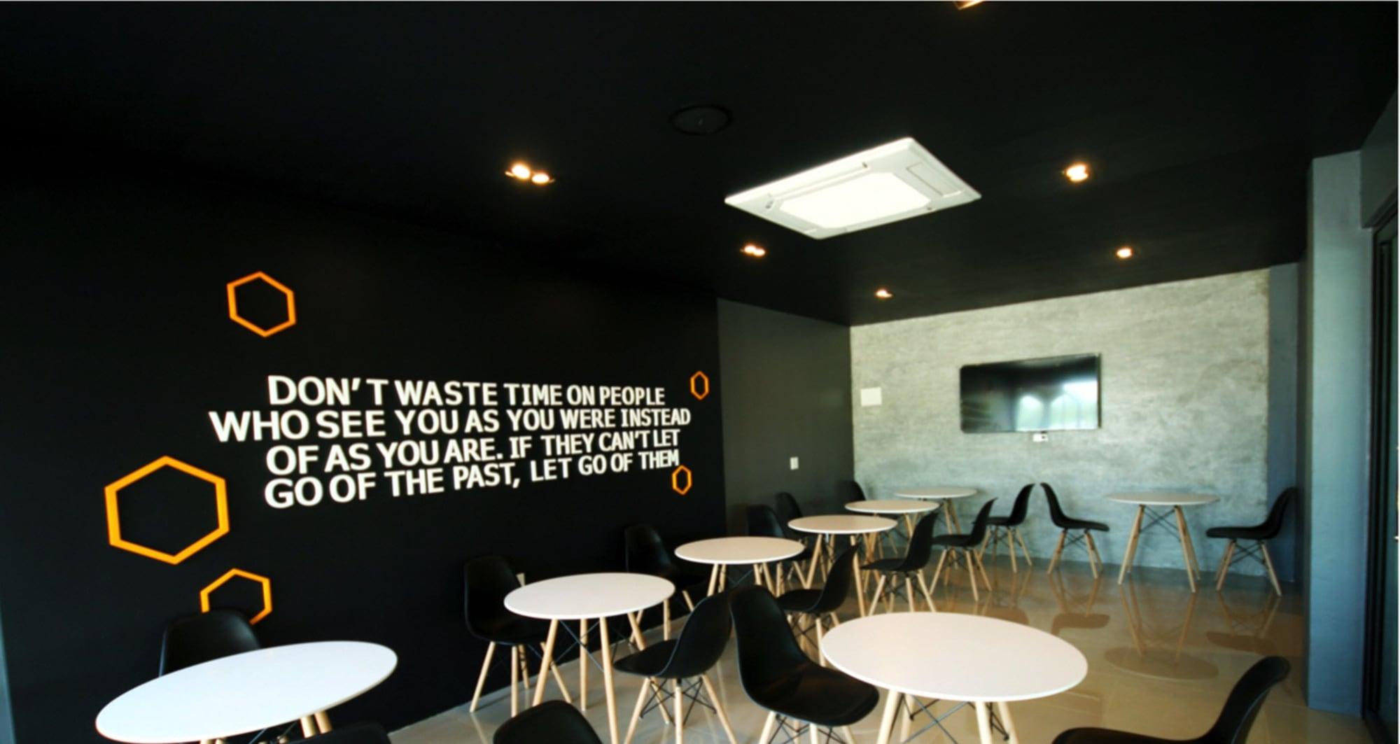 Restaurant Seven Bee Boutique Hotel