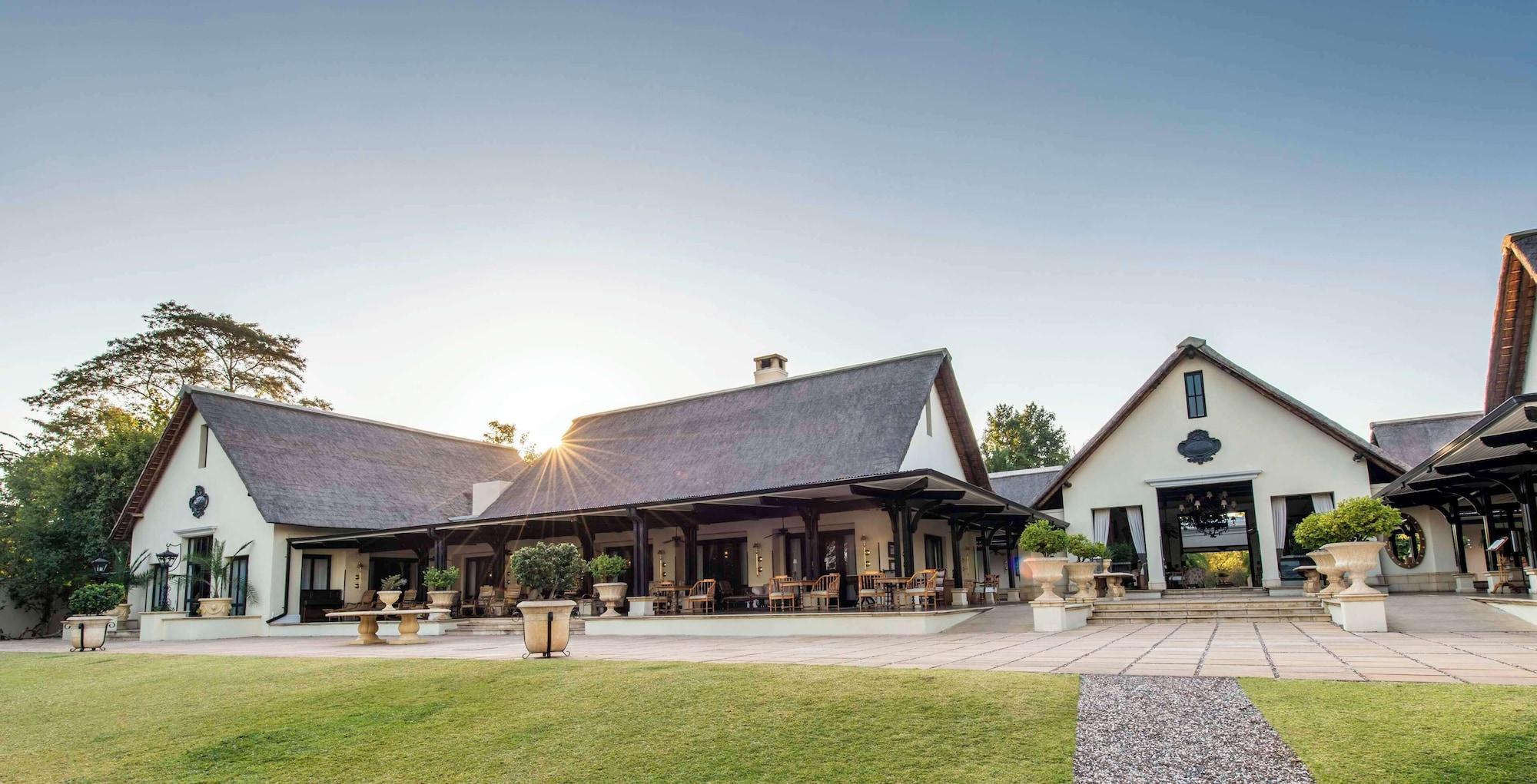 Vista Exterior Royal Livingstone Victoria Falls Zambia Hotel by Anantara