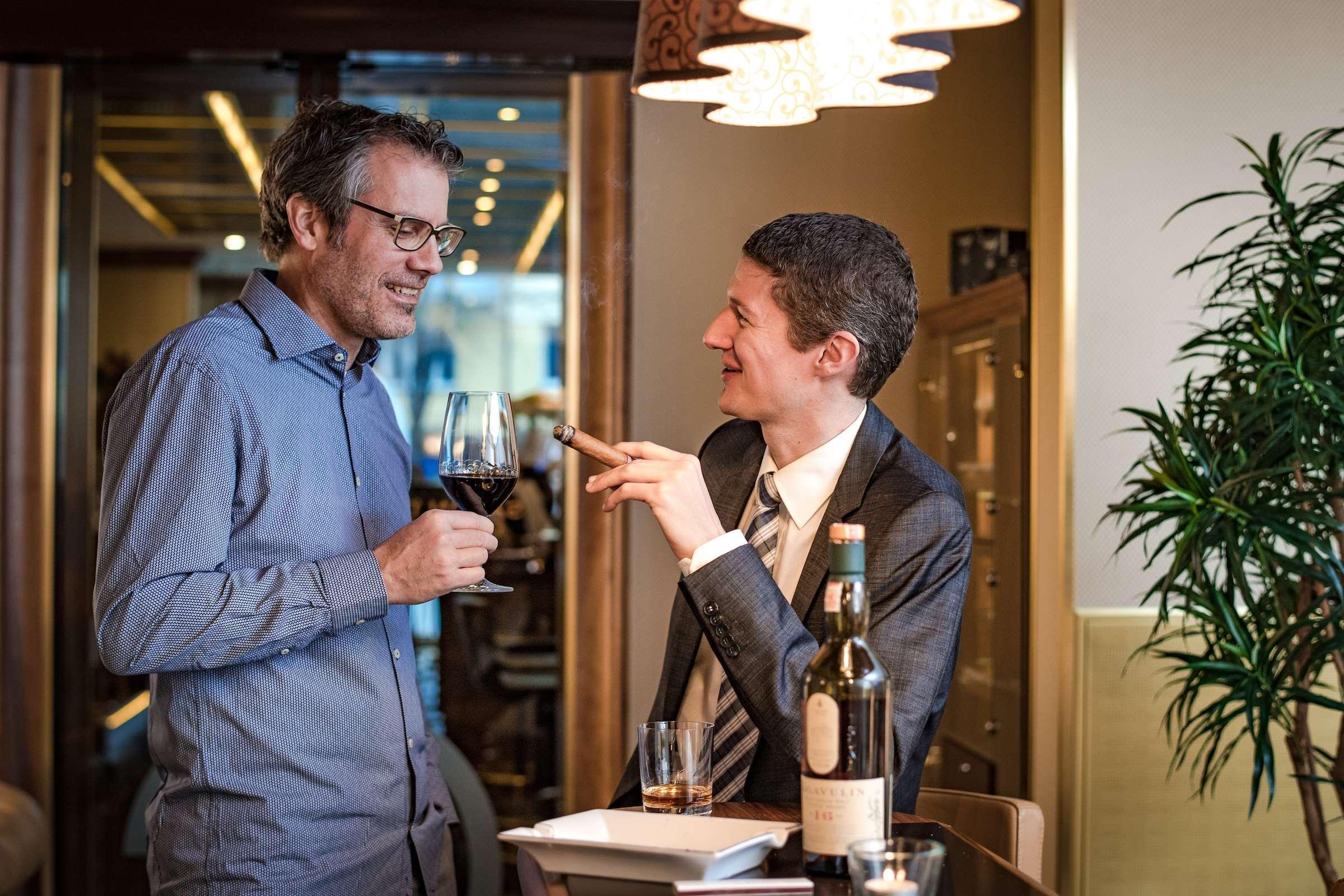 Bar/Salón Hotel Sternen Oerlikon