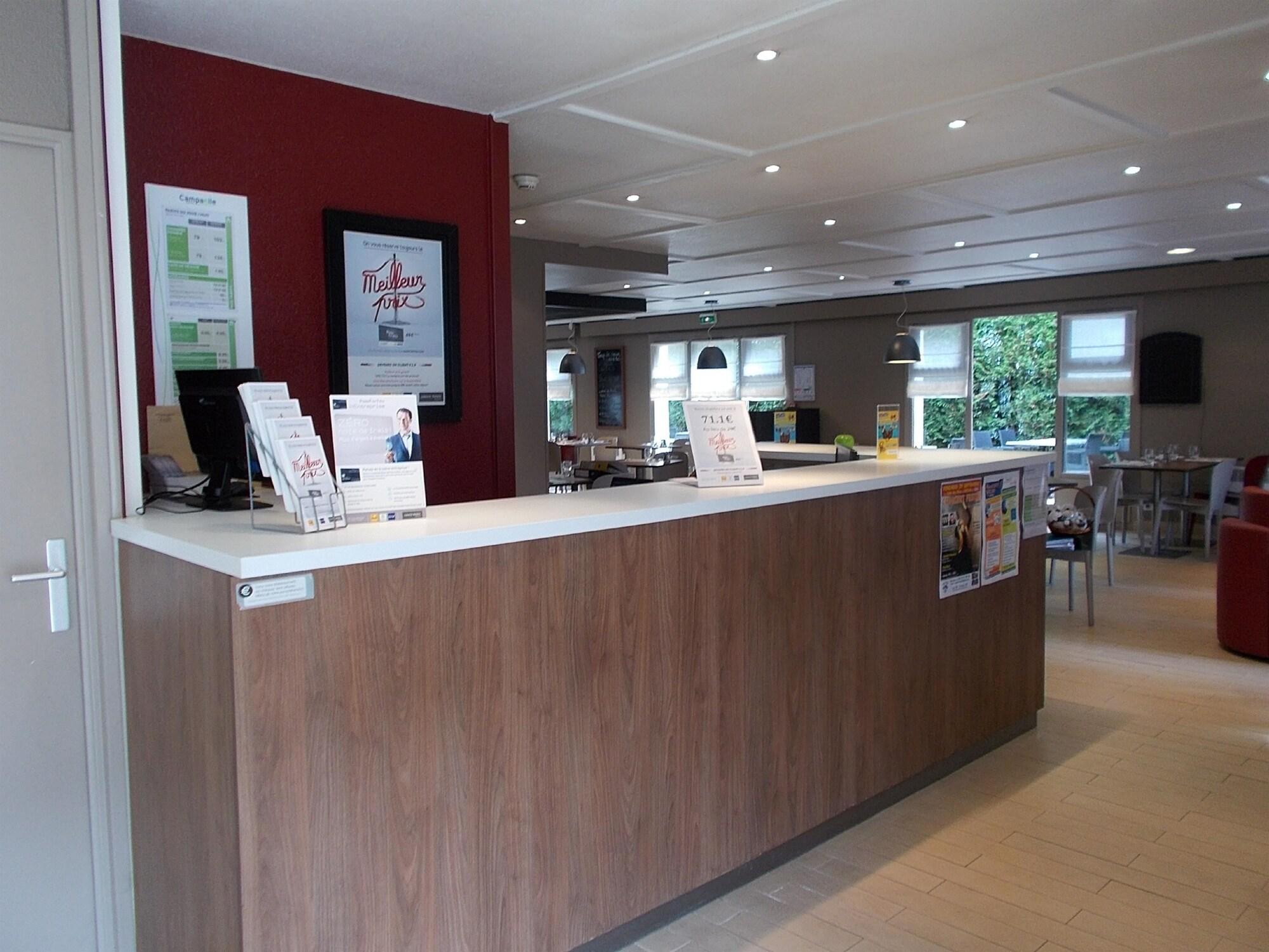 Vista Lobby Hotel Campanile Lille Sud-Seclin