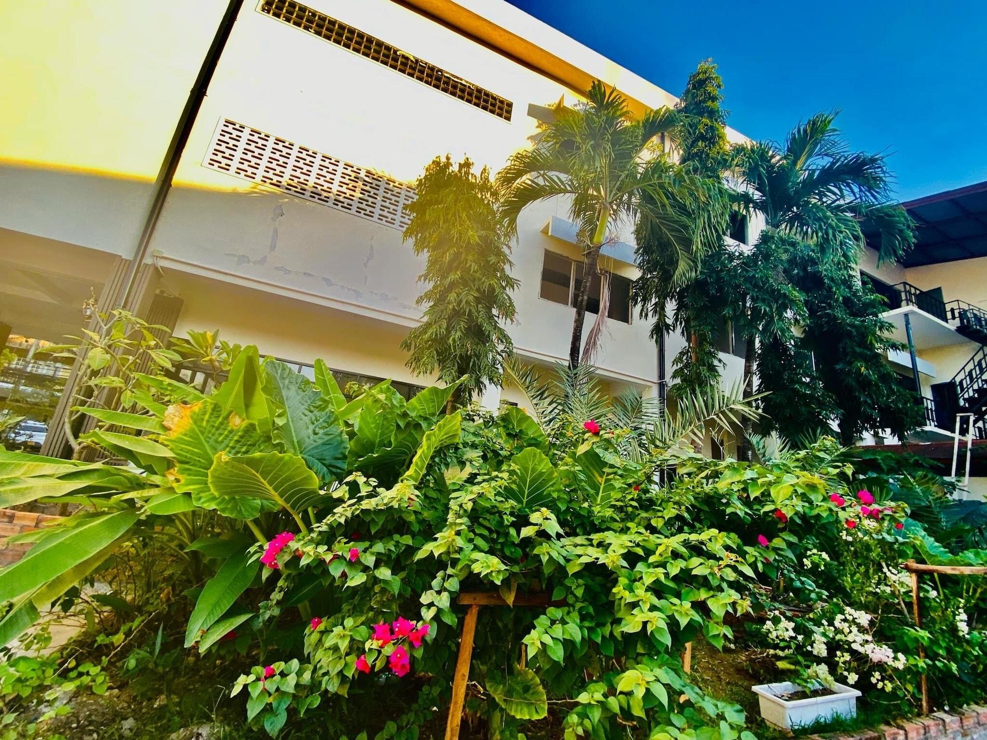 Vista Exterior Peaceful Hotel