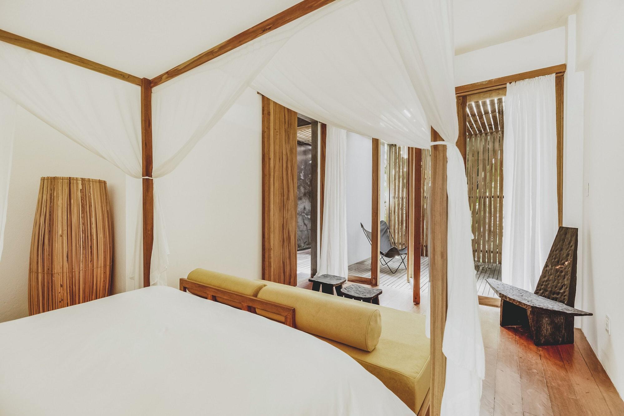 Habitación KA BRU Beach Boutique Hotel