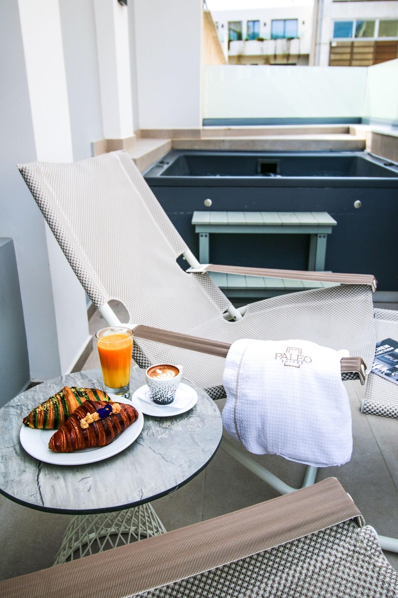 Equipamiento de Habitación Paleo Suites