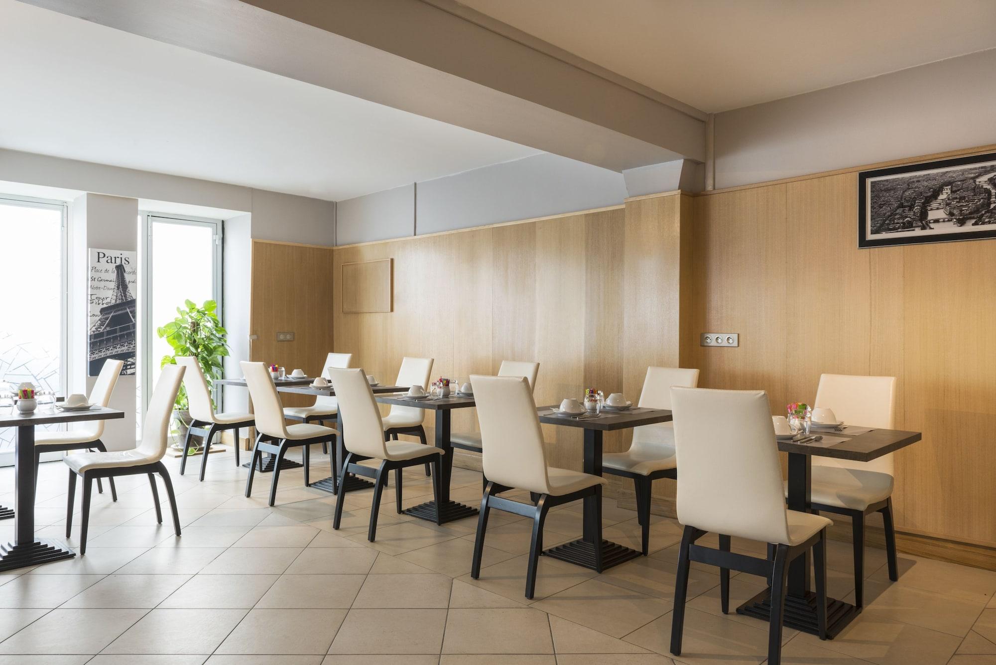 Vista Lobby Hotel Eiffel XV