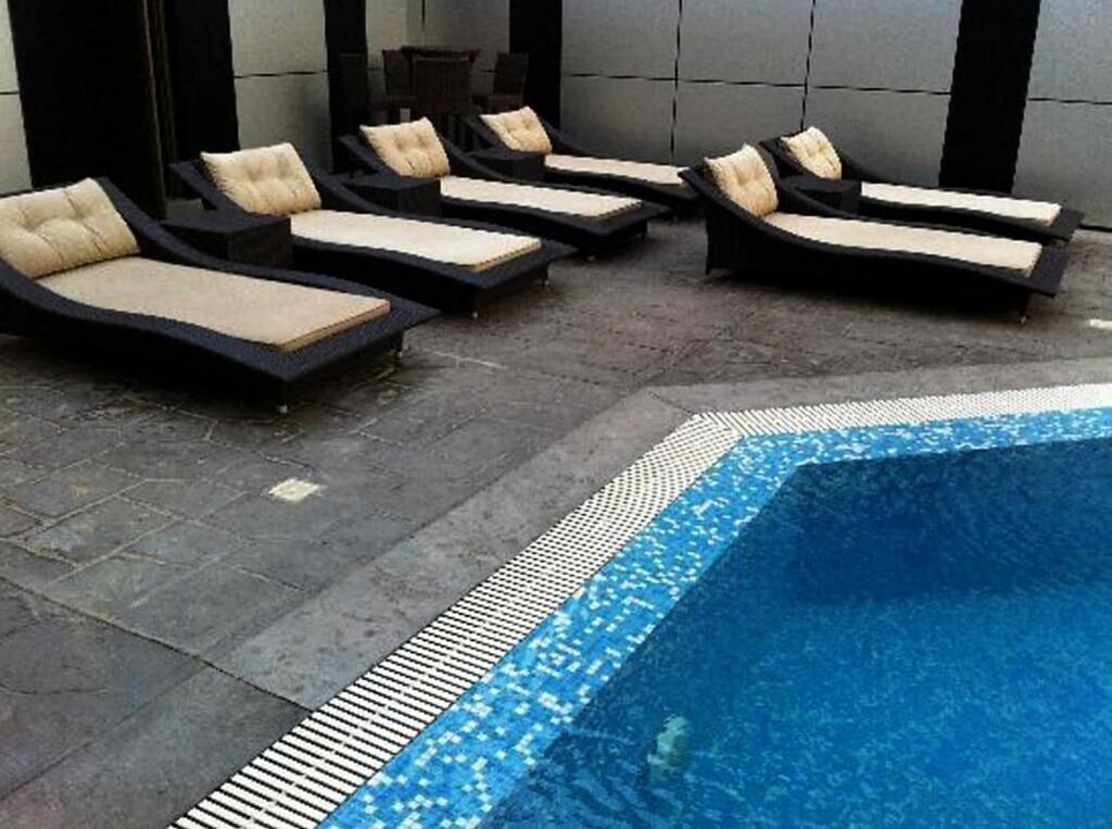Vista Piscina Adsuit Hotel Calabar