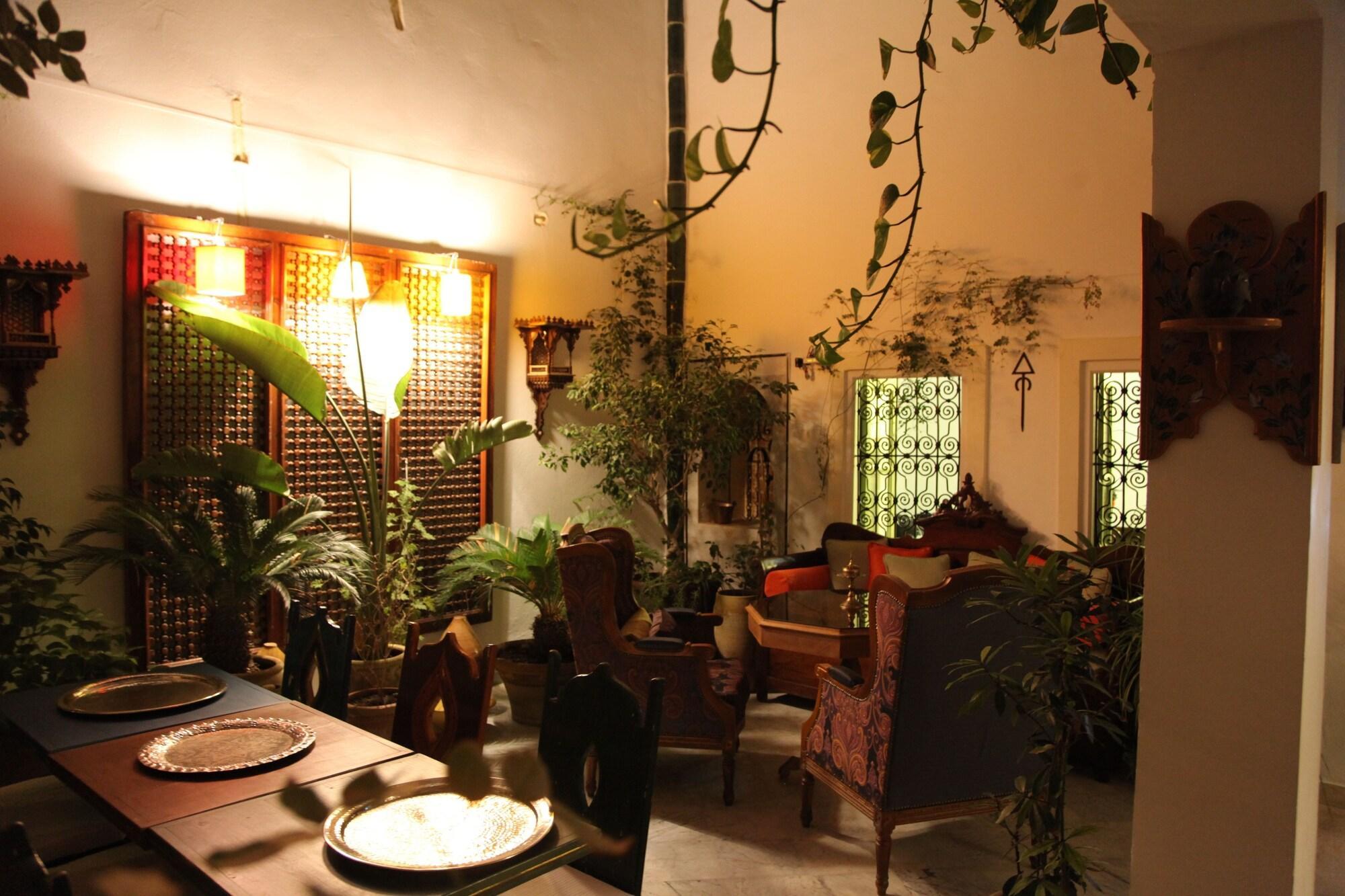 Vista Lobby El Patio Courtyard House