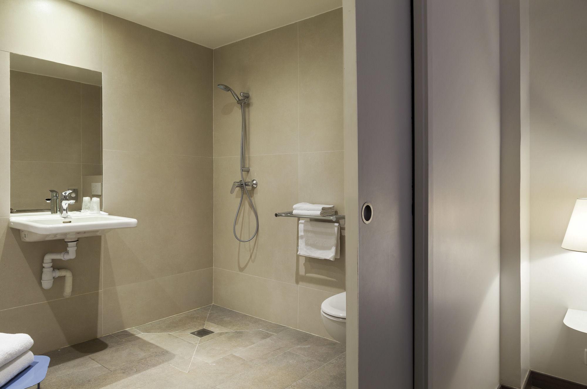 Equipamiento de Habitación Hotel Brady