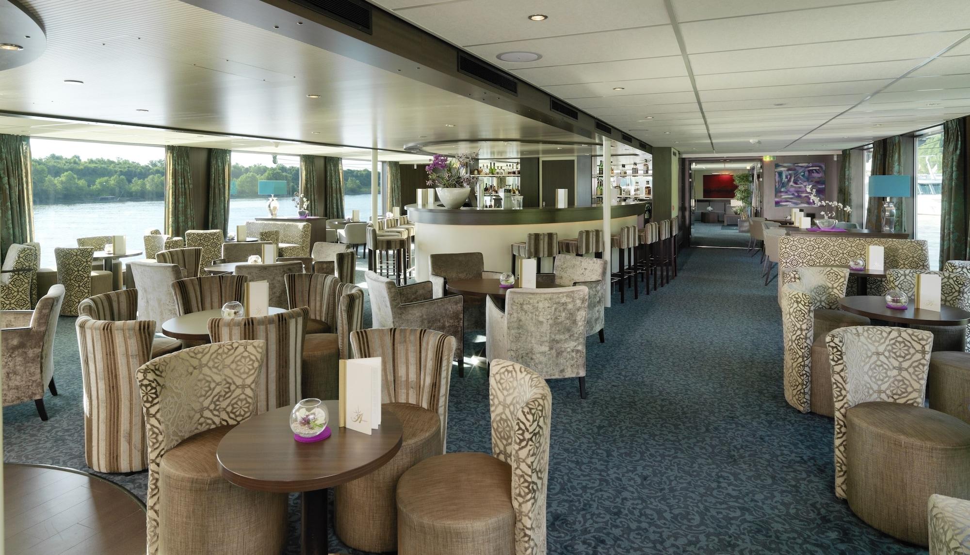 Bar/Salón Crossgates Hotelship Messe - Köln