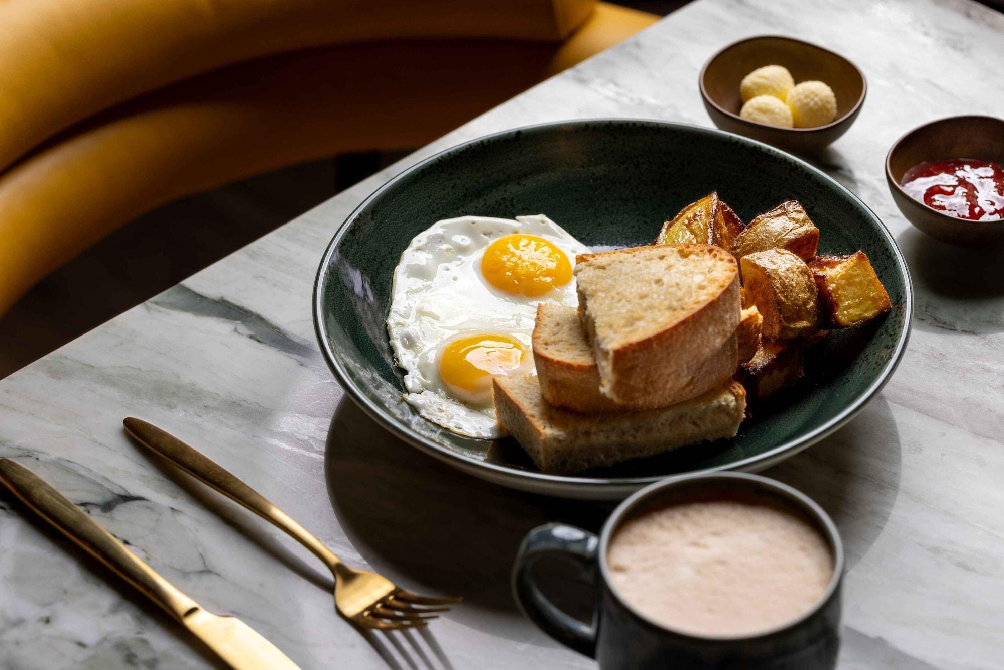 Restaurant Burton House, Beverly Hills, A Tribute Portfolio Hotel