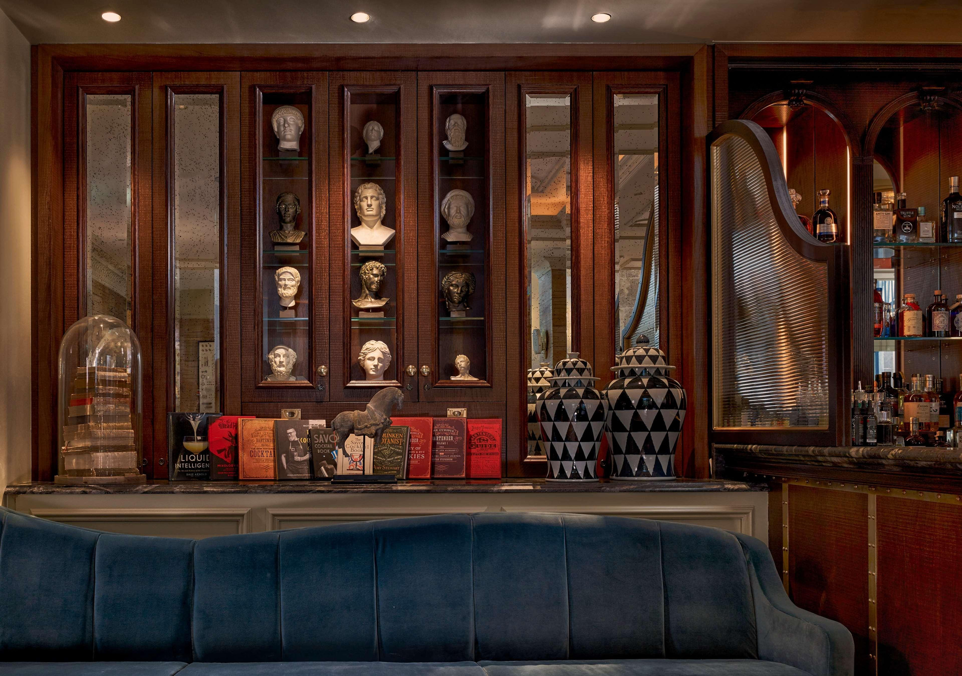 Bar/Salón 100 Queen's Gate Hotel London Kensington, Curio Collection by Hilton