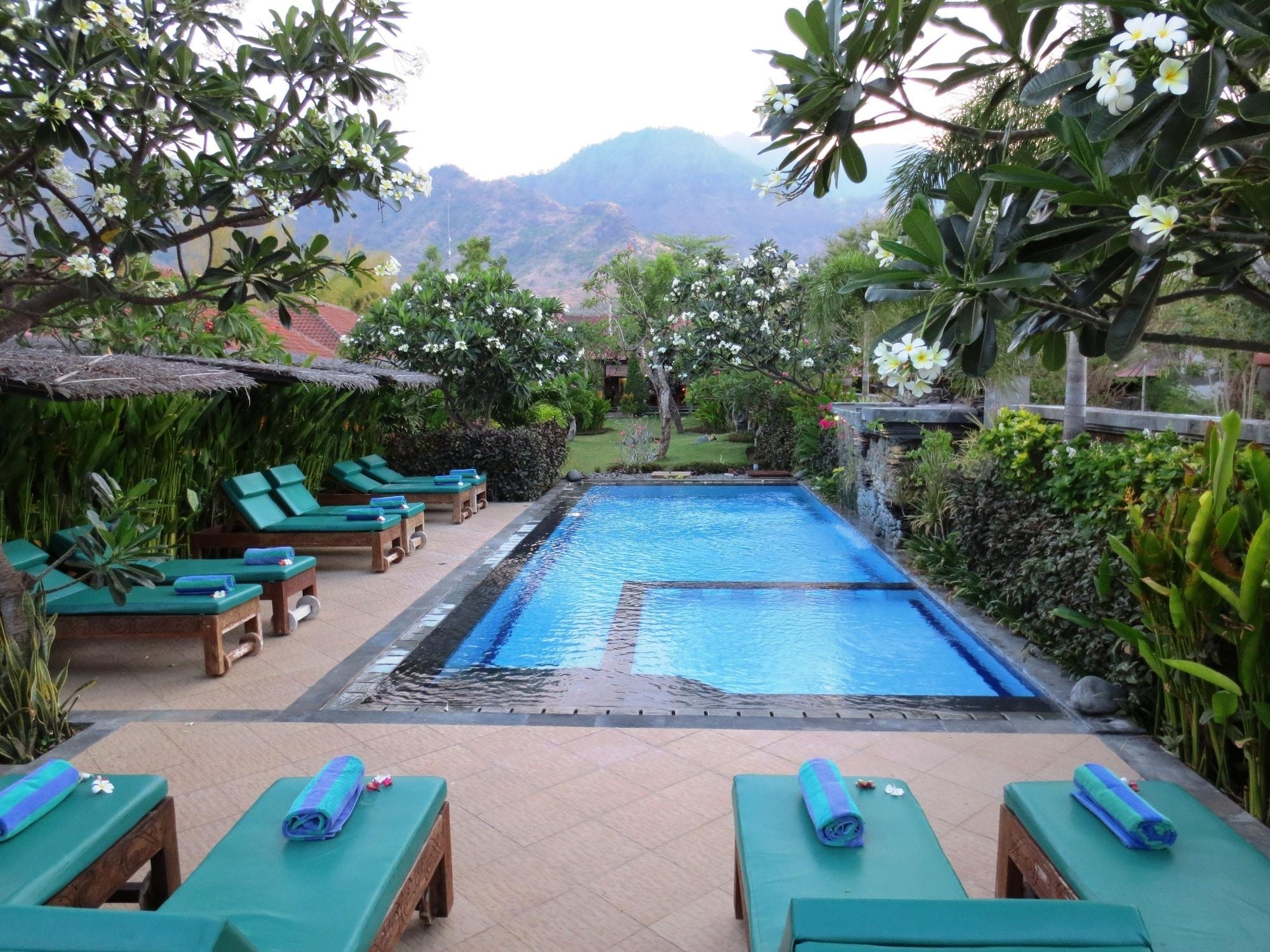 Vista Piscina Taruna Homestay