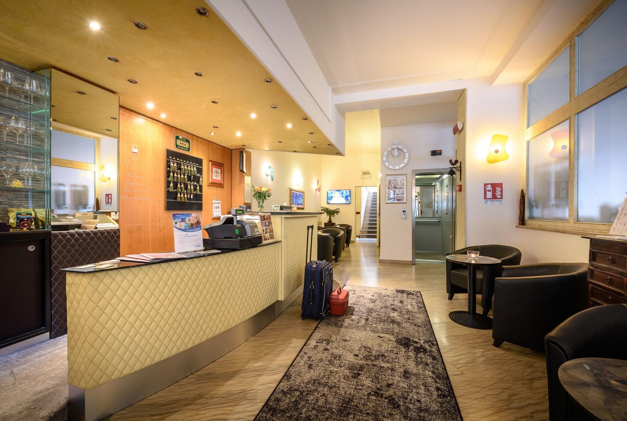 Vista Lobby Hotel Corona