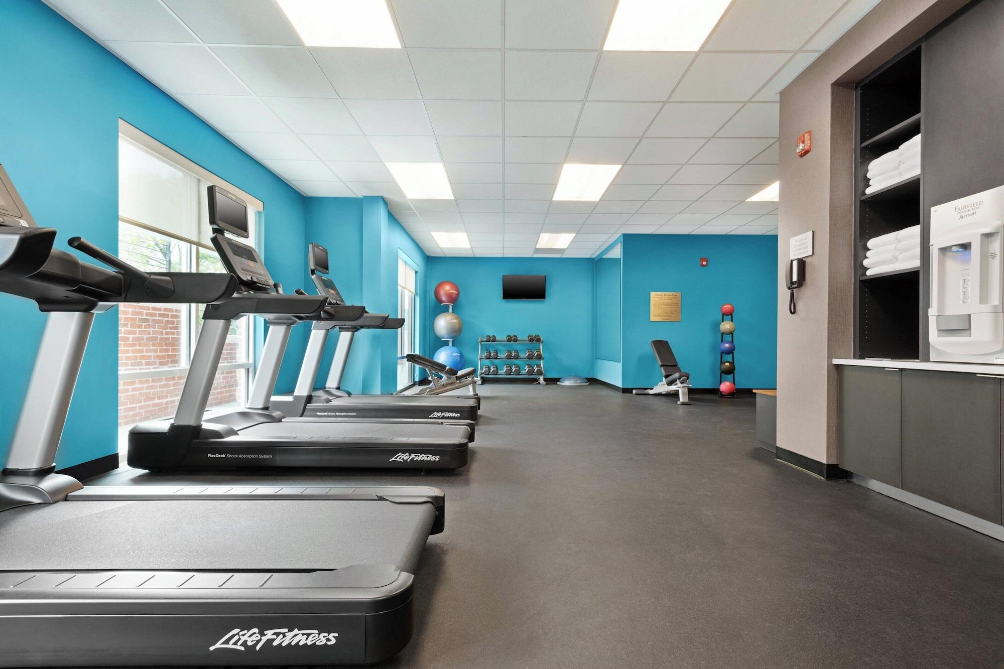 Gimnasio Fairfield Inn & Suites by Marriott Charlottesville Downtown/University Area