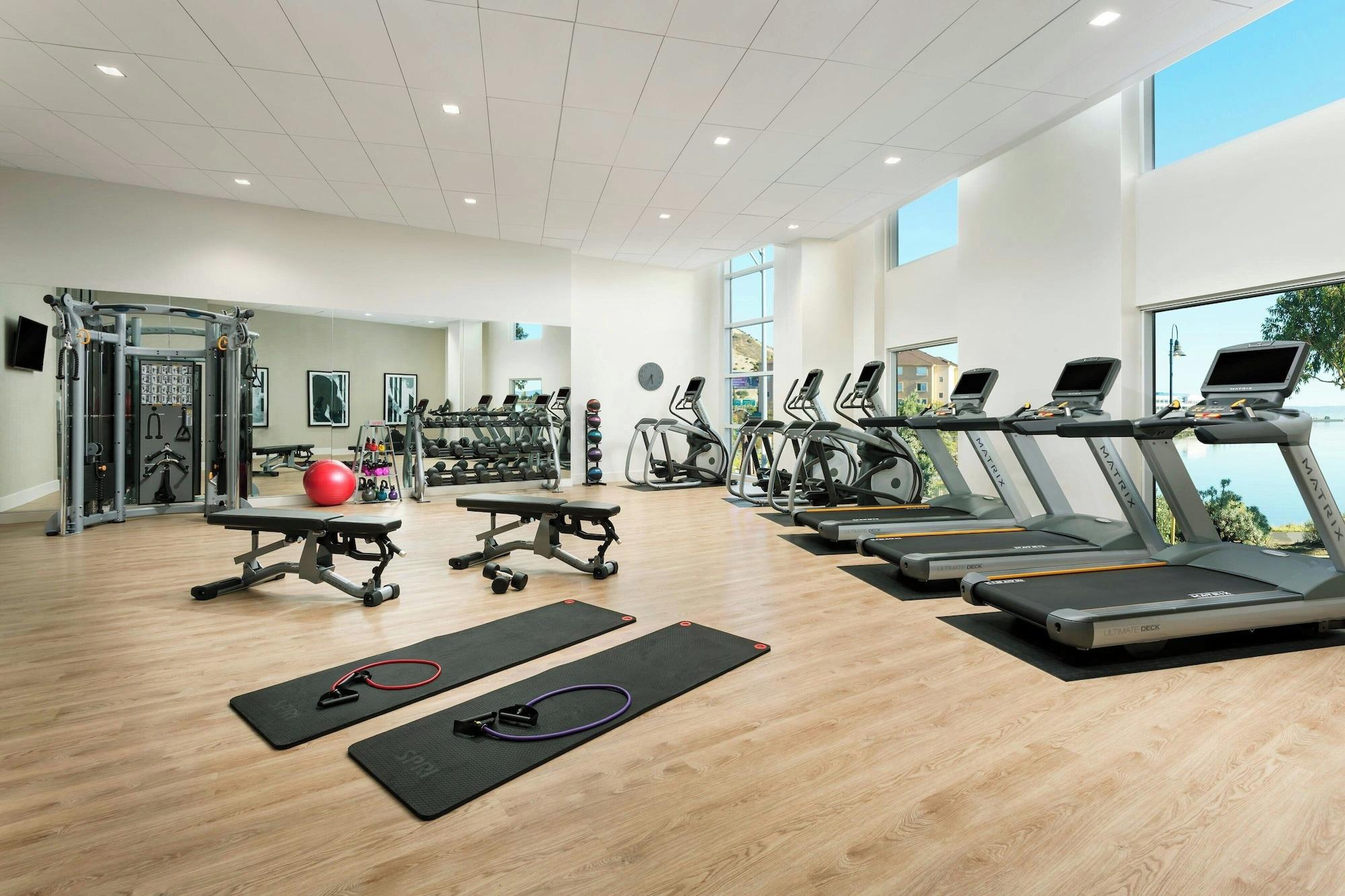 Gimnasio AC Hotel by Marriott San Francisco Airport Oyster Point/Waterfront