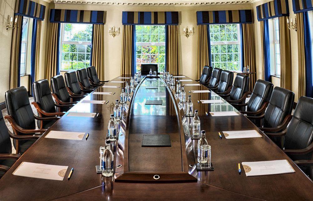 Centro de Negocios Woodford Dolmen Hotel Carlow