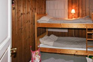 Alquiler Vacacional - 8 Person Holiday Home in Åseral