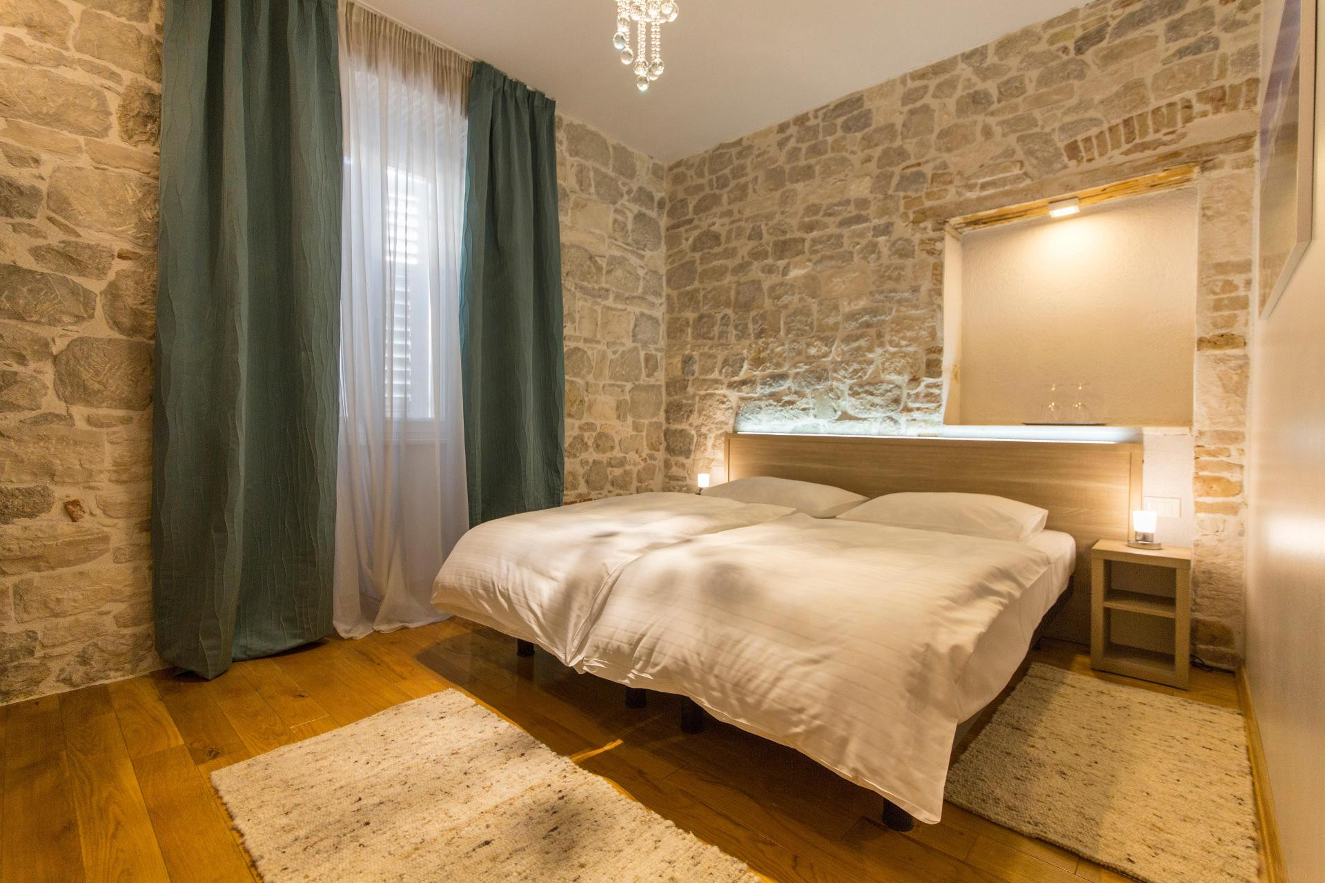 Varios Tifani Luxury Rooms