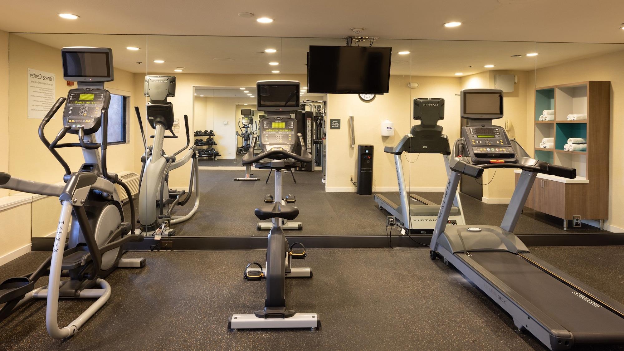 Gimnasio Holiday Inn Santa Ana Orange County Airport by IHG