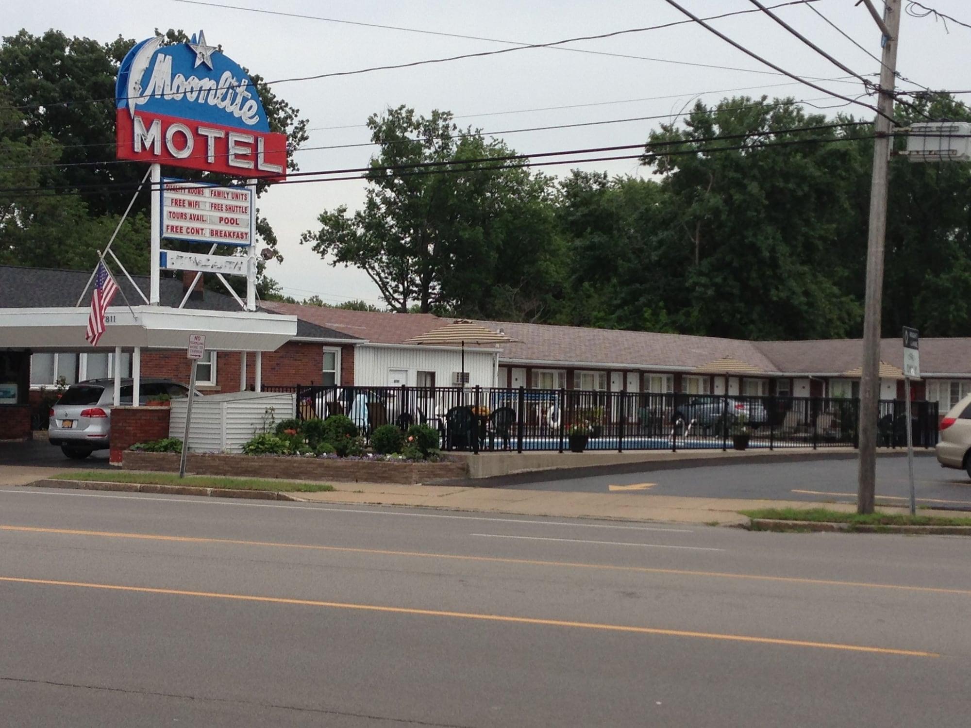 Comodidades del Alojamiento Moonlite Motel Niagara Falls