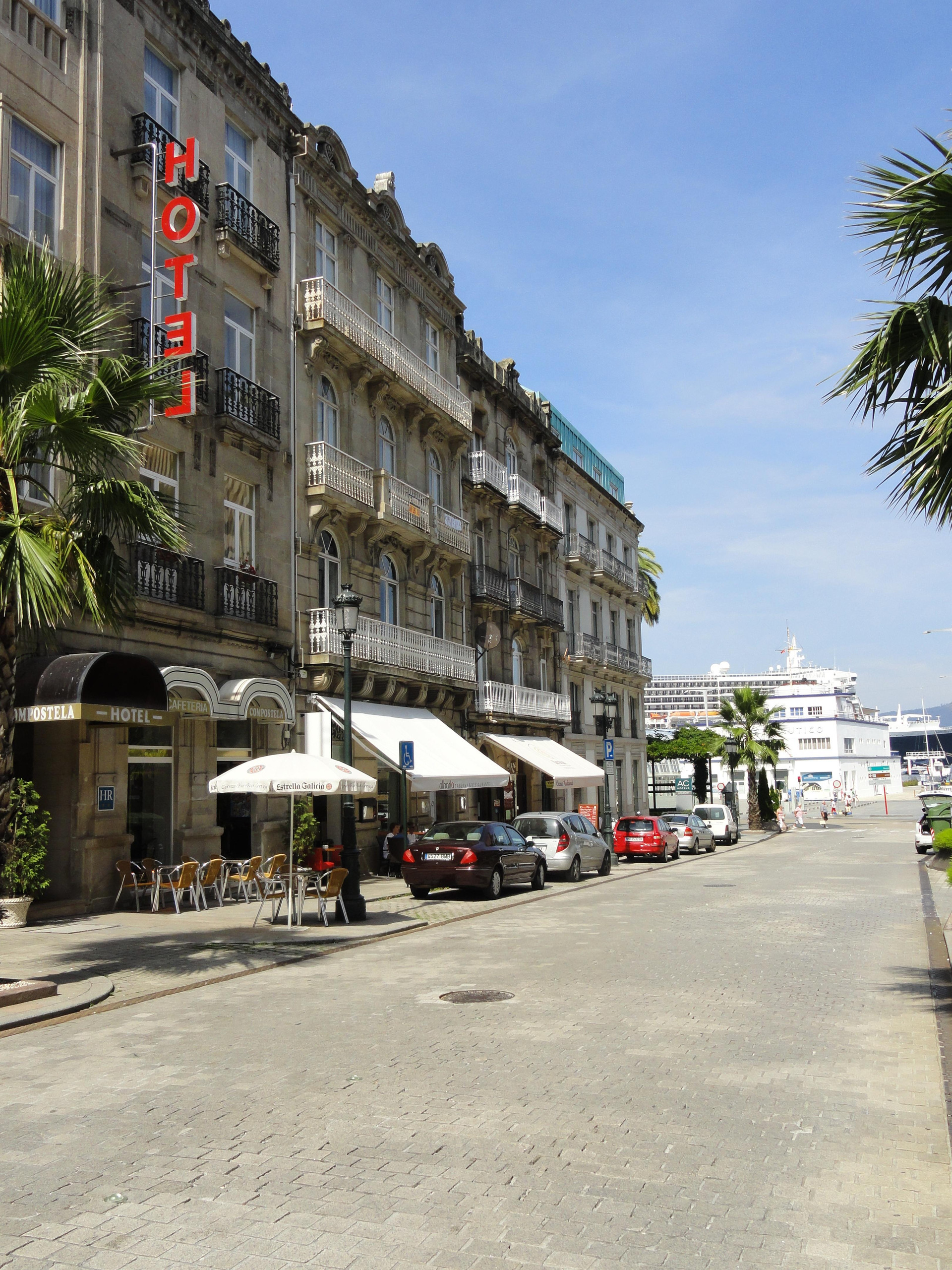 Vista Exterior Hotel Compostela Vigo