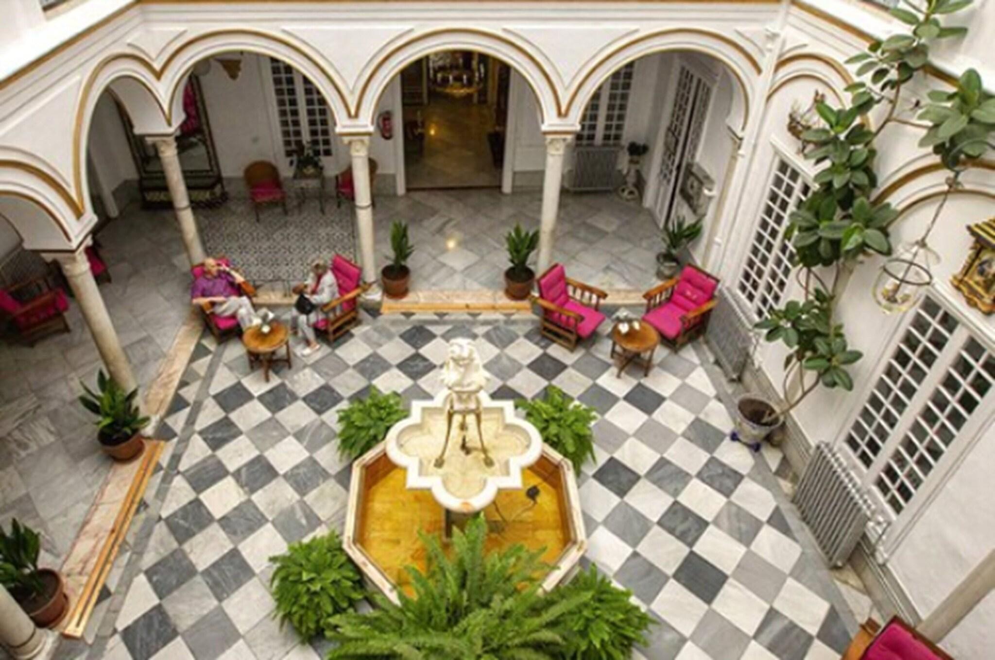 Varios Hotel Simón