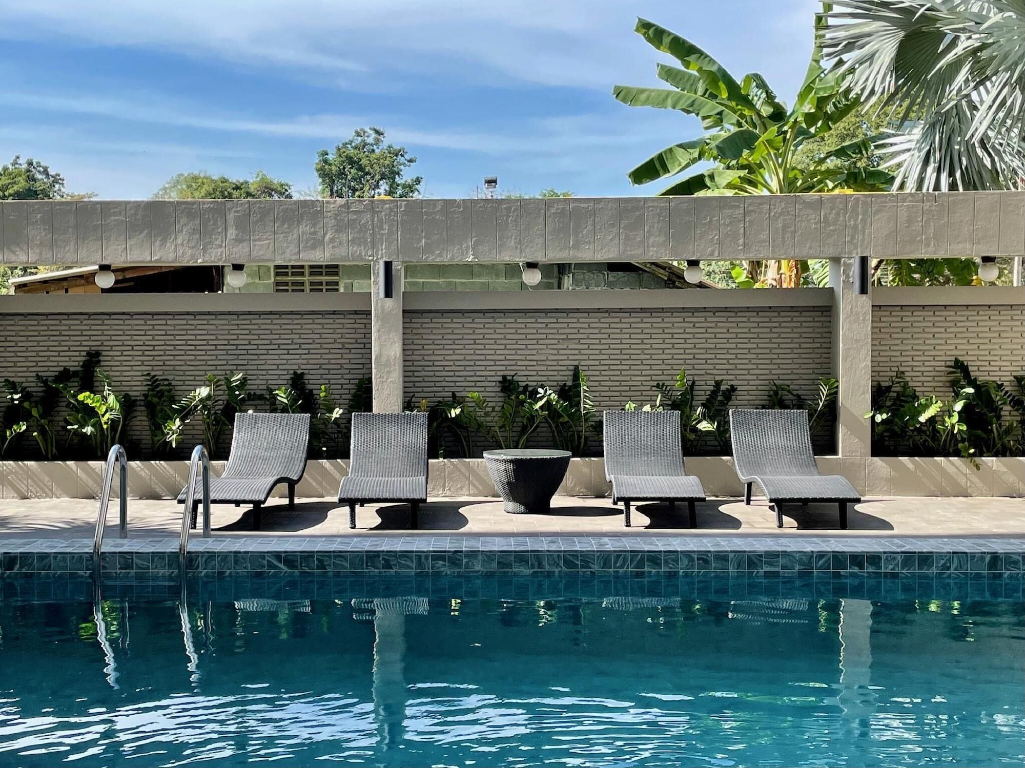Vista Piscina Garden Paradise Hotel & Serviced Apartment